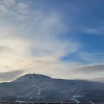 Orle Gniazdo Oda ve Kahvaltı 3*