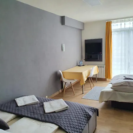 Orle Gniazdo Nocleg ze śniadaniem *