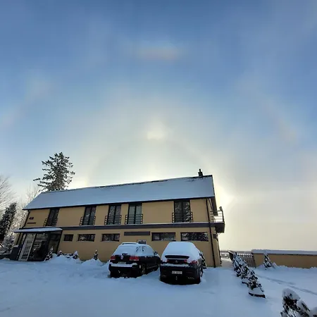 Orle Gniazdo Bed & Breakfast