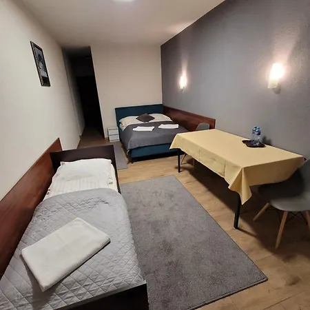 Orle Gniazdo Couette-café 3*